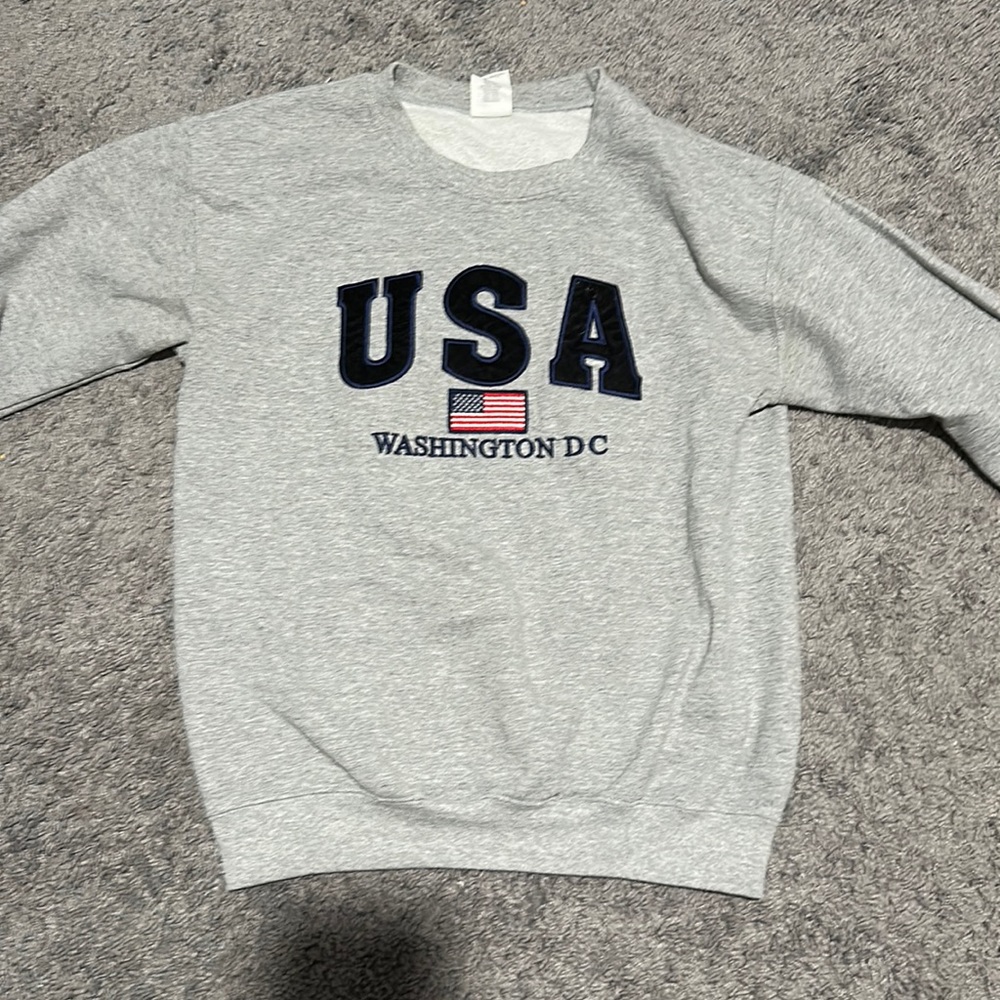 USA crewneck